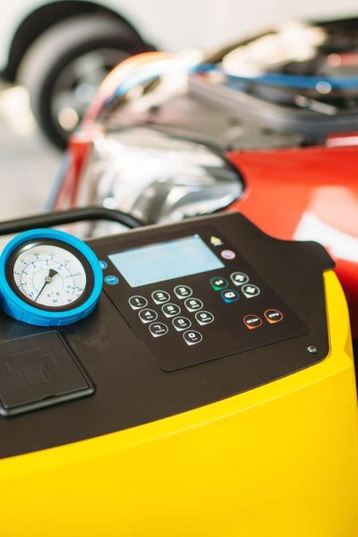 Notre équipe est capable d’intervenir en tous lieux pour les professionnels et pour l’intervention de votre système de climatisation de votre véhicule ou engin