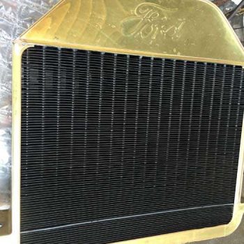 radiateur-vehicule-ford-restauration